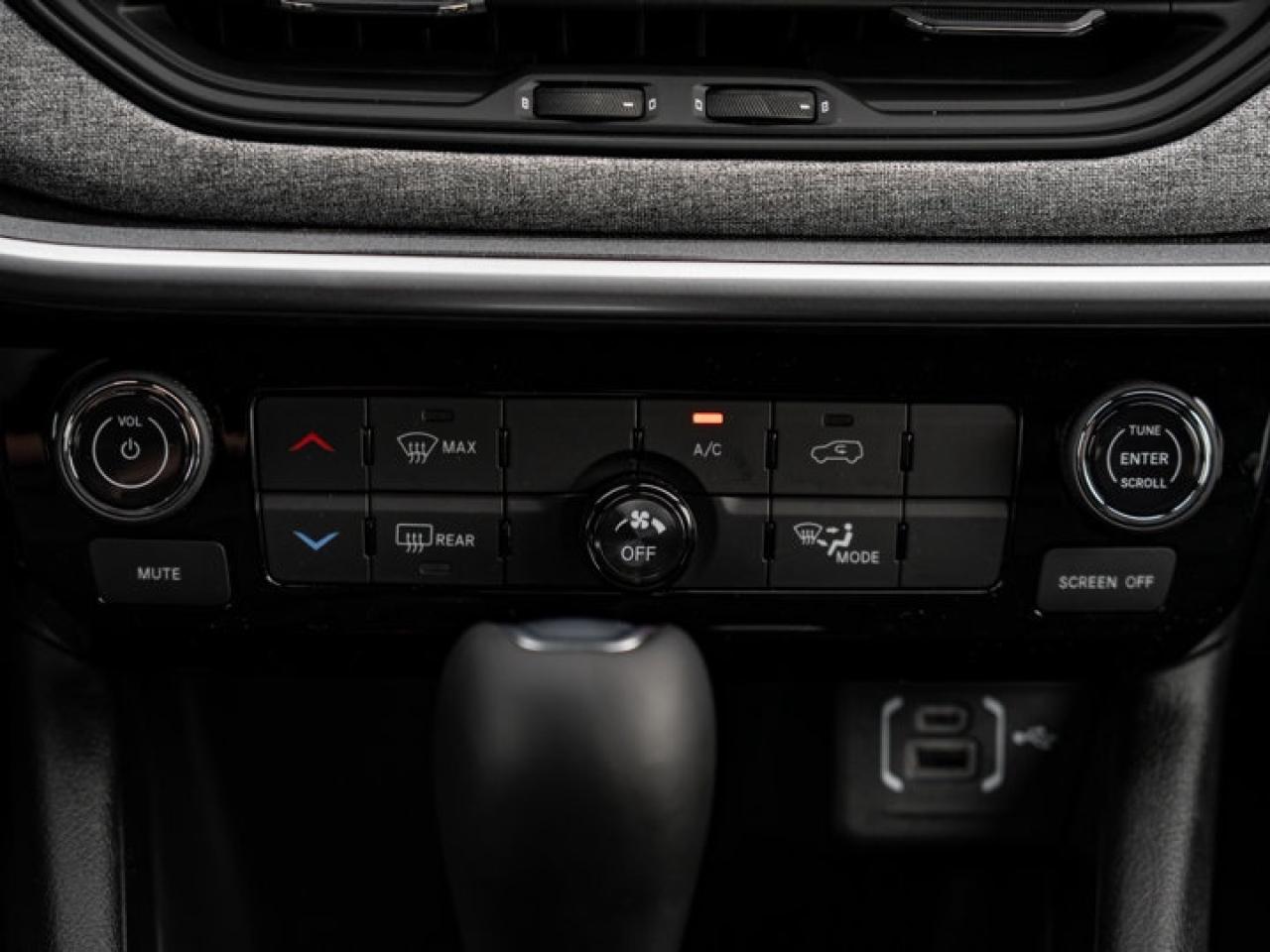 2025 Jeep Compass NORTH Photo