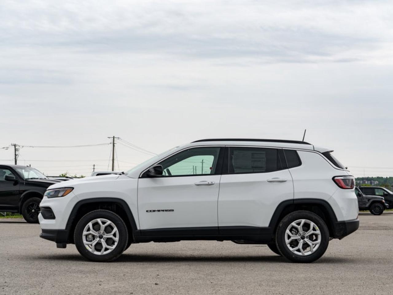 2025 Jeep Compass NORTH Photo3