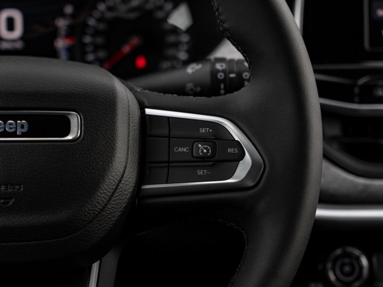 2025 Jeep Compass NORTH Photo