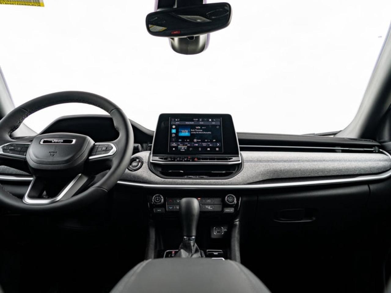 2025 Jeep Compass NORTH Photo