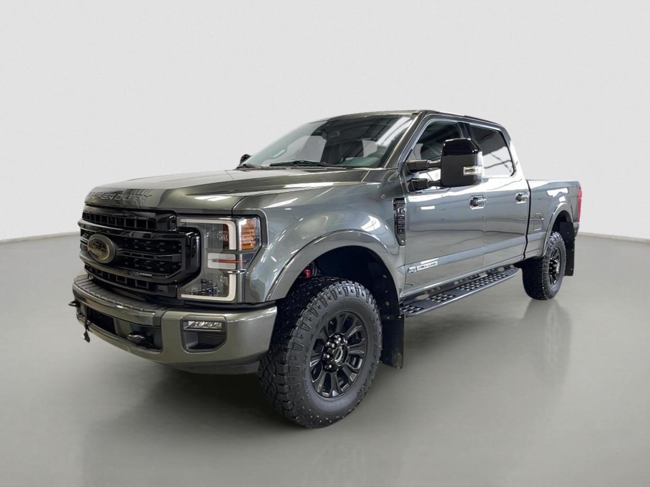 Used 2020 Ford F-350 Super Duty SRW LARIAT 4WD CREW CAB 6.75' BOX for sale in Moose Jaw, SK