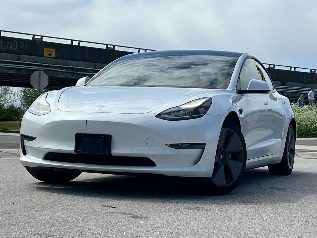 Used 2021 Tesla Model 3 Standard Range Plus/ CLENA TITLE/ BC LOCAL for sale in Richmond, BC