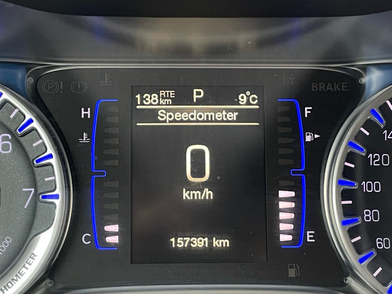 2015 Chrysler 200 LX *SAFETY, 1Y WARRANTY ENGINE & TRANSMISSION* - Photo #11