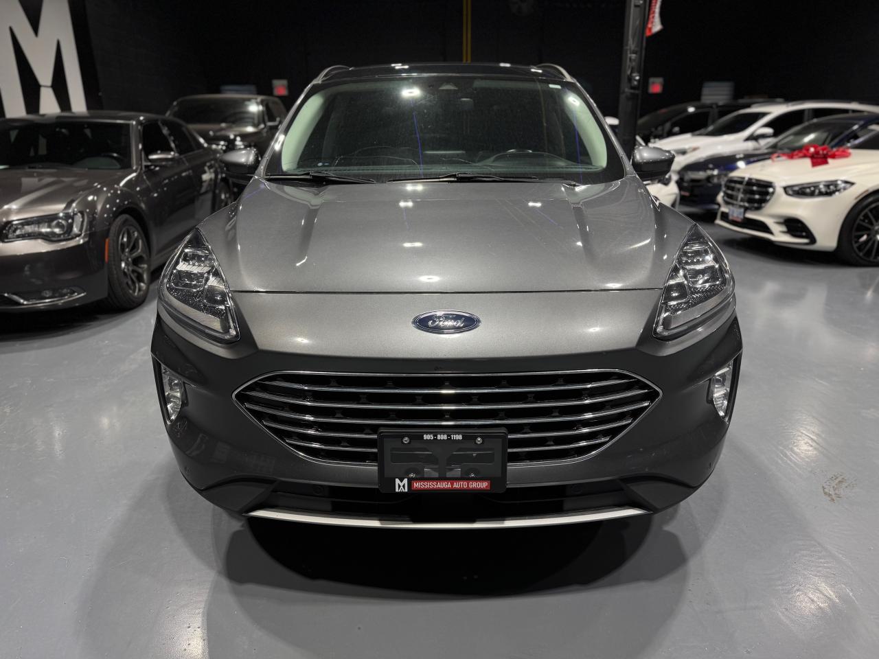 Used 2021 Ford Escape Titanium Hybrid for sale in Mississauga, ON