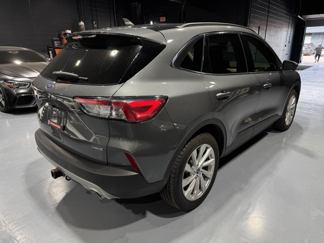 2021 Ford Escape Titanium Hybrid - Photo #5