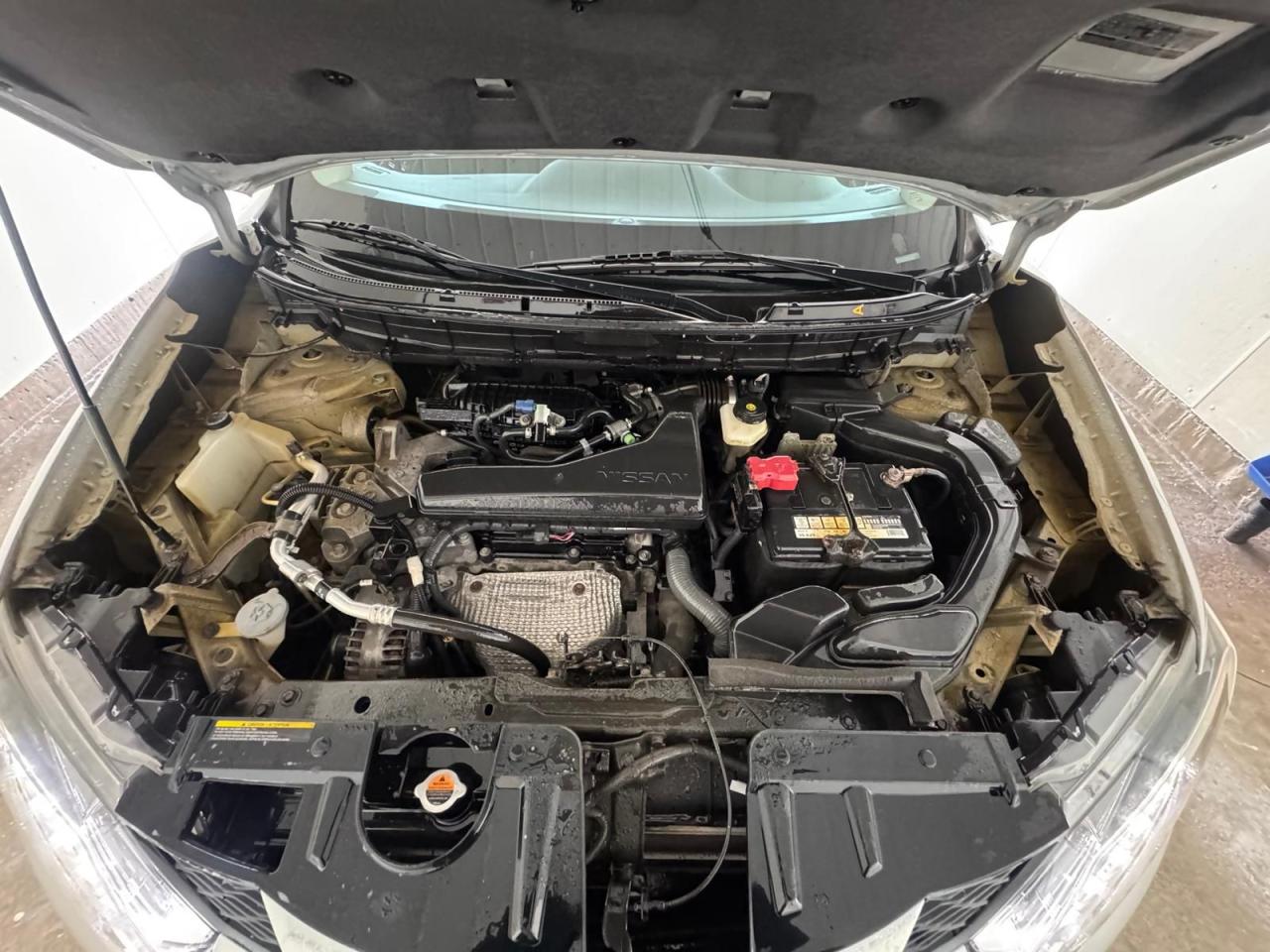 2015 Nissan Rogue S, NO ACCIDENTS, WELL SERVICED, CERTIFIED - Photo #13