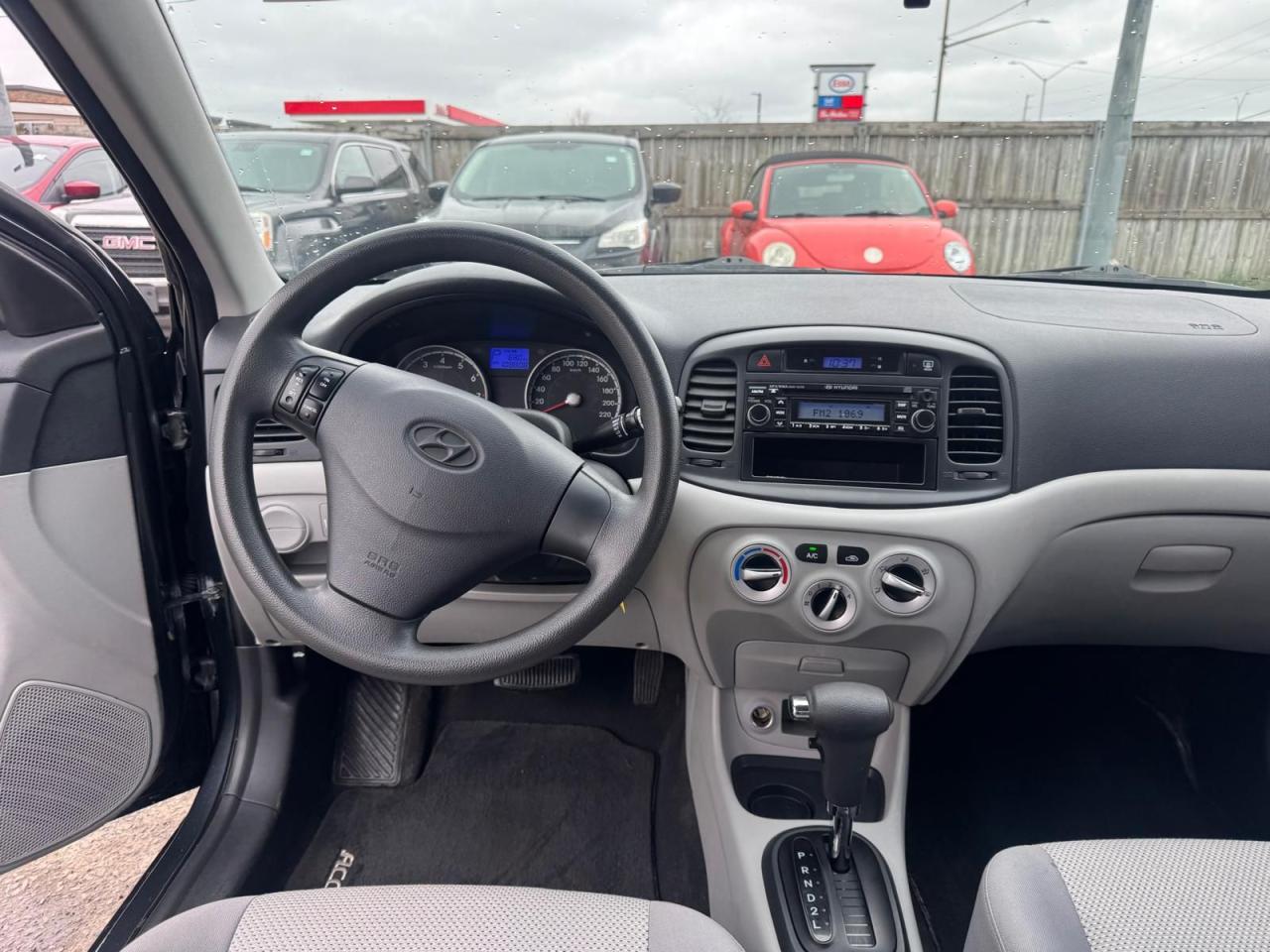 2010 Hyundai Accent GL, AUTO, RELIABLE, ONLY 108KMS, CERTIFIED - Photo #12