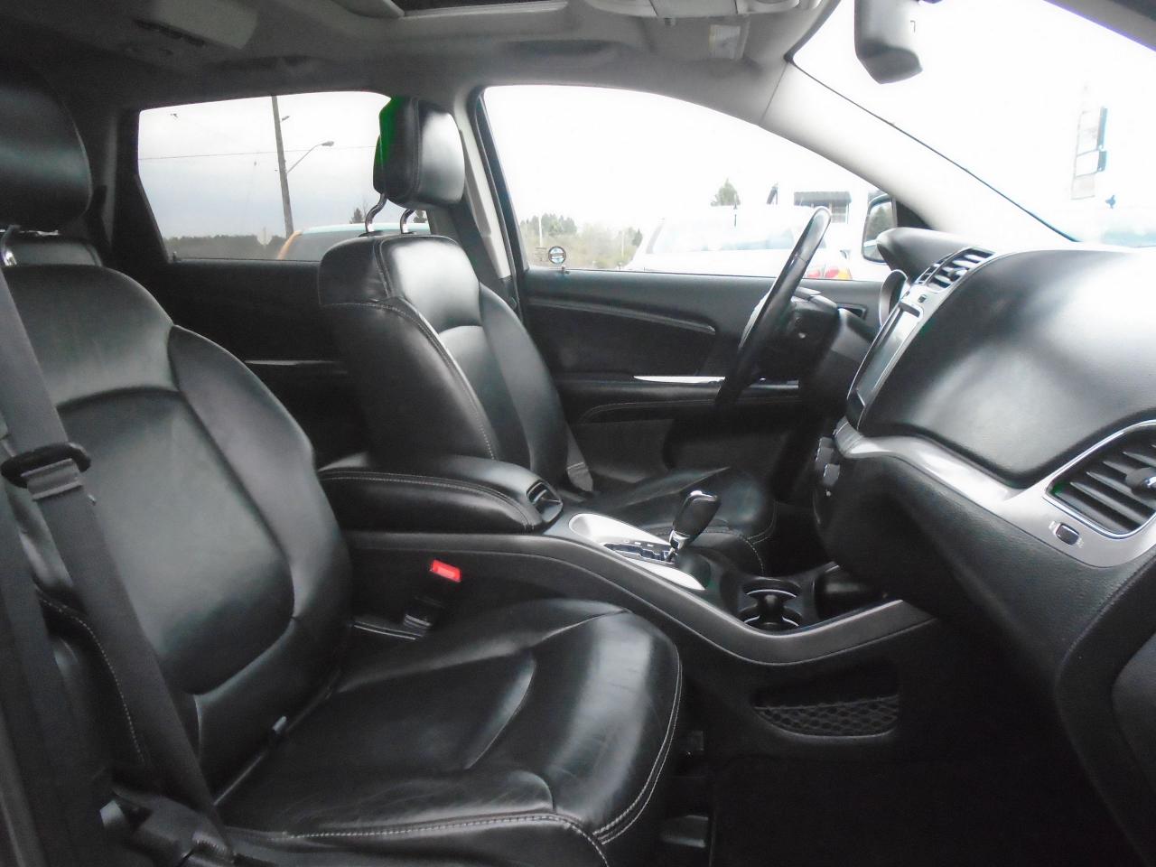 2016 Dodge Journey AWD 4DR R-T - Photo #22