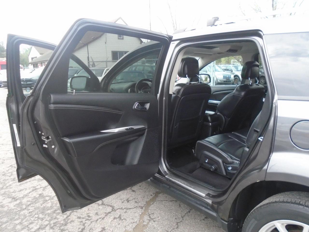 2016 Dodge Journey AWD 4DR R-T - Photo #26