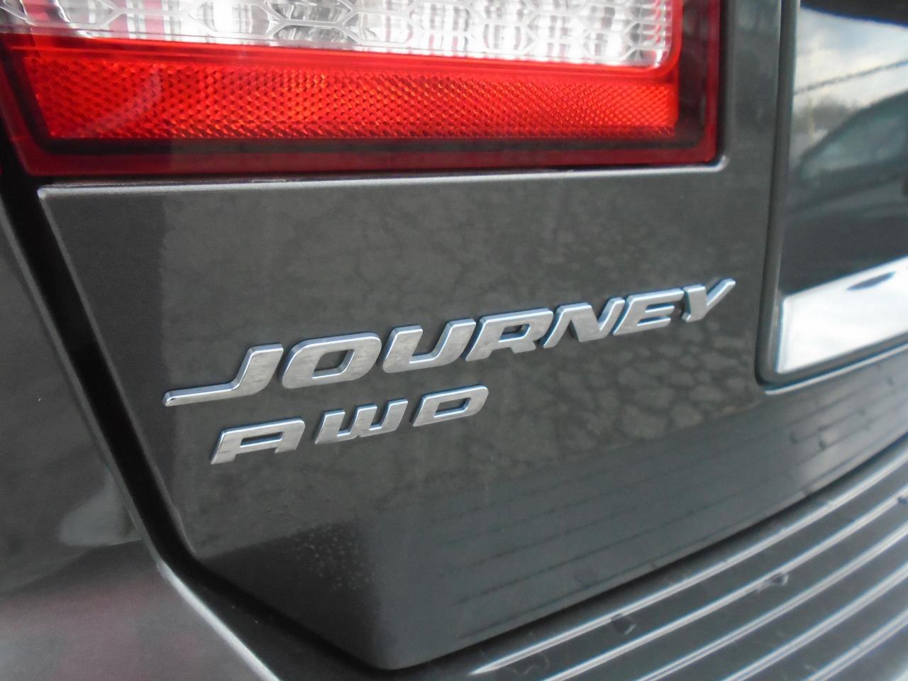 2016 Dodge Journey AWD 4DR R-T - Photo #32