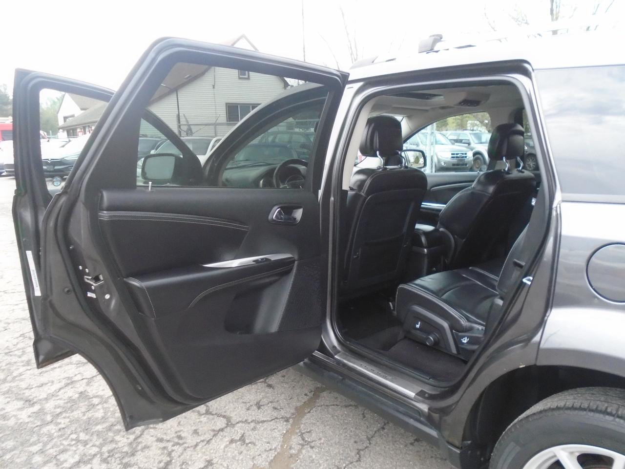 2016 Dodge Journey AWD 4DR R-T - Photo #26