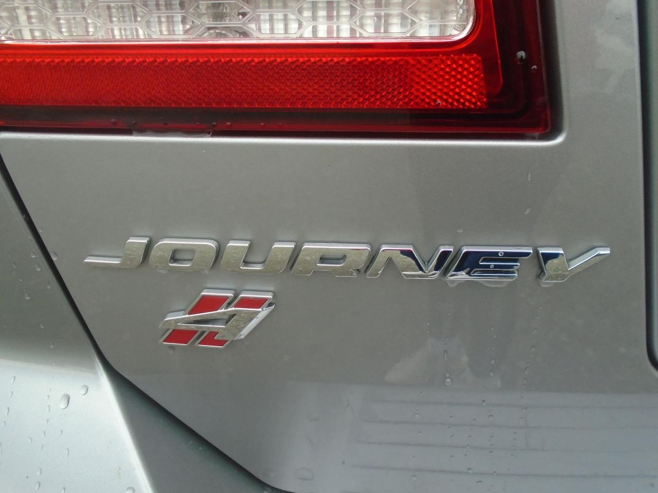 2018 Dodge Journey SXT AWD - Photo #40