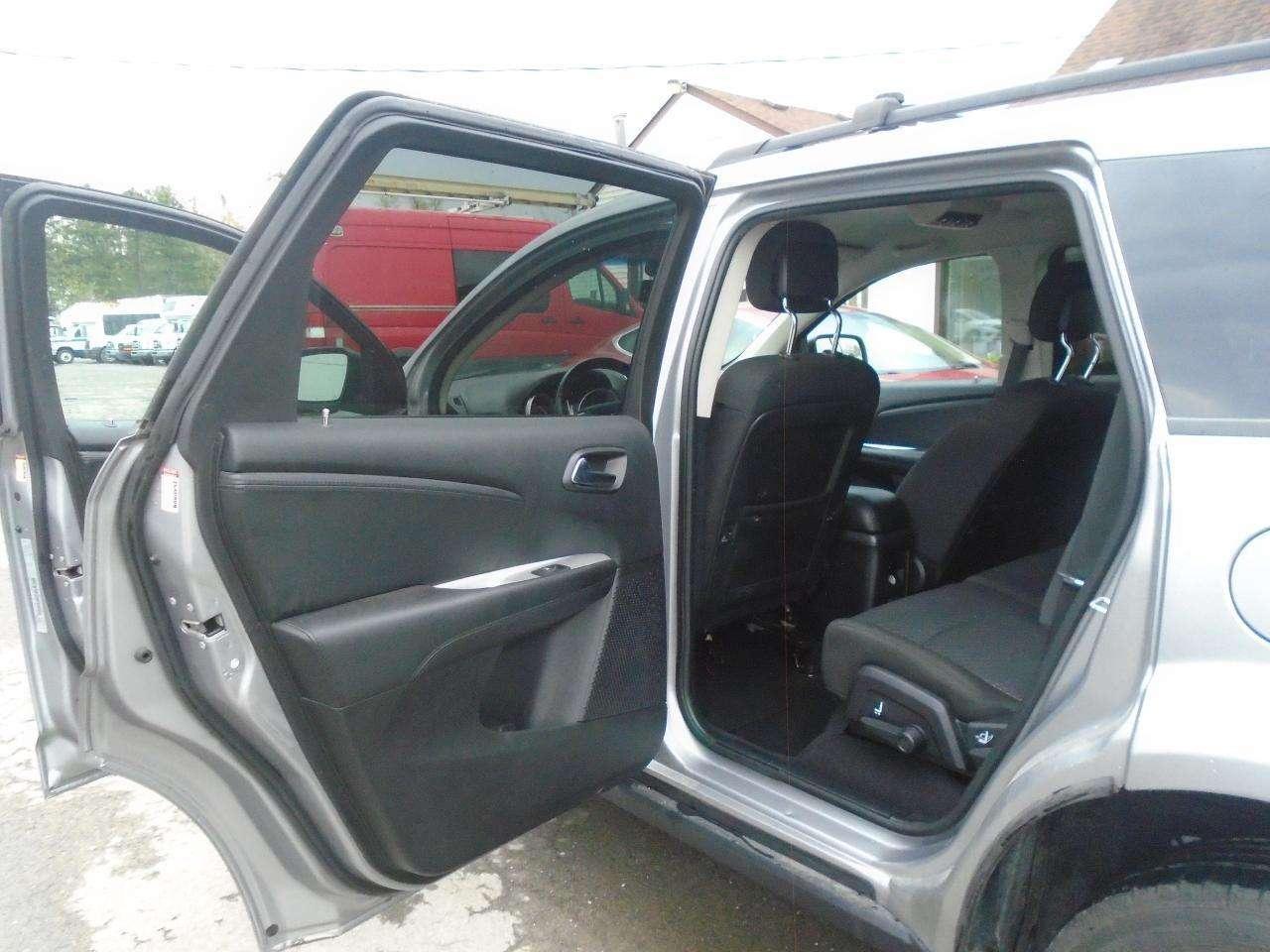 2018 Dodge Journey SXT Photo
