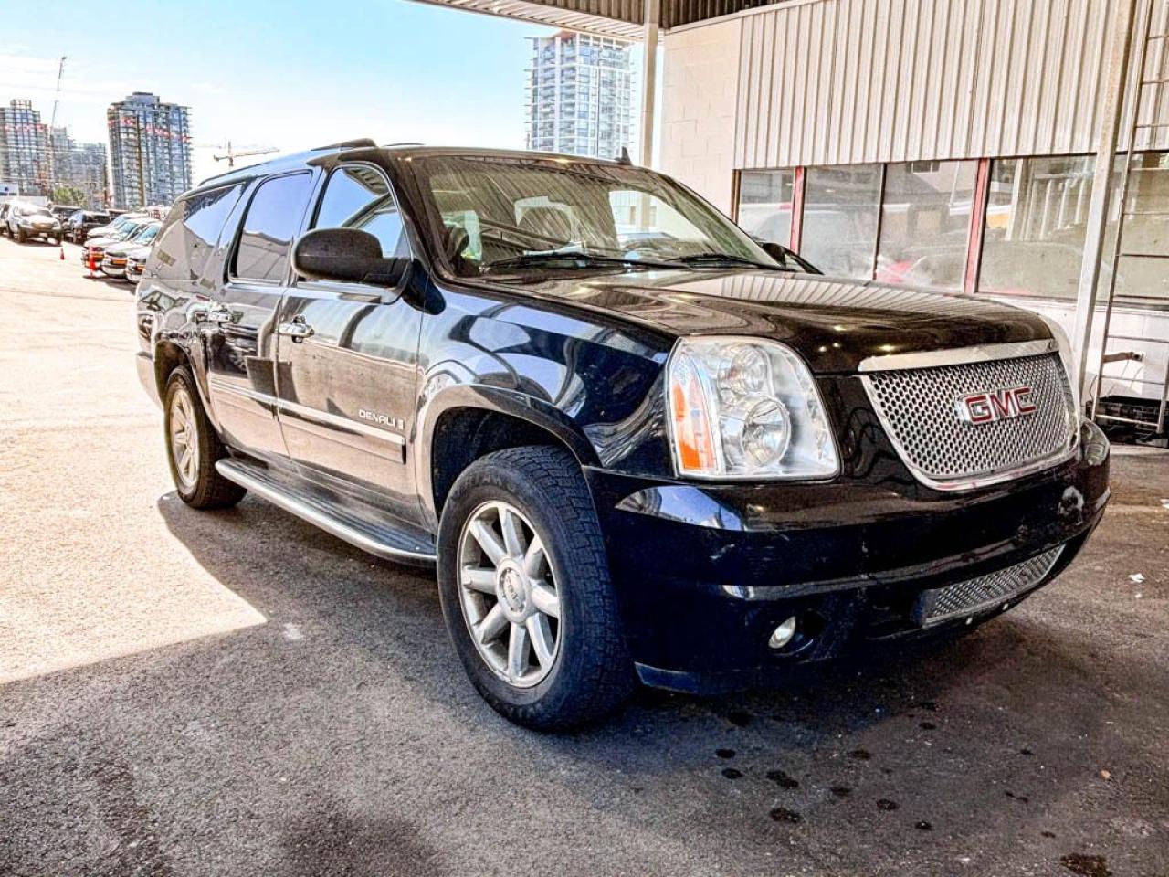 Used 2009 GMC Yukon XL AWD/POWER SEAT/NAVIGATION/SUN ROOF/8 PASSENGERS for sale in Burnaby, BC
