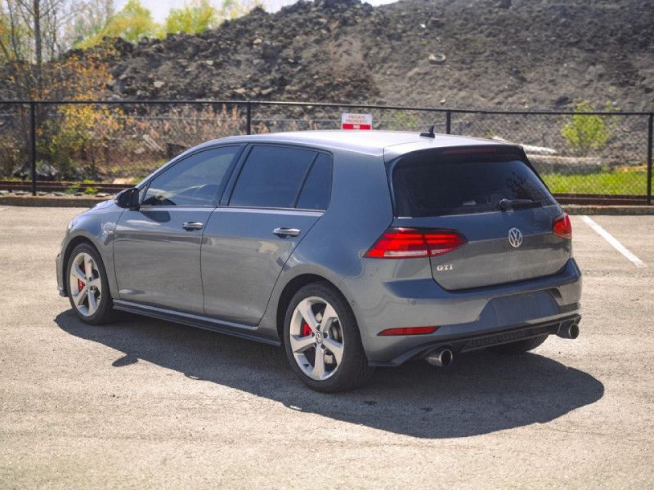 2018 Volkswagen Golf GTI 5-Door  **ADAP CC - PARK PILOT** Photo2