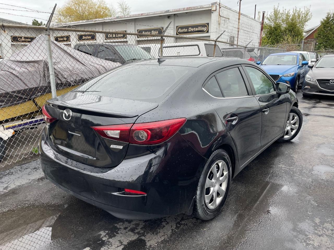 2014 Mazda MAZDA3 GT *LEATHER HEATED SEATS, HEADUP DISPLAY, SUNROOF* - Photo #4