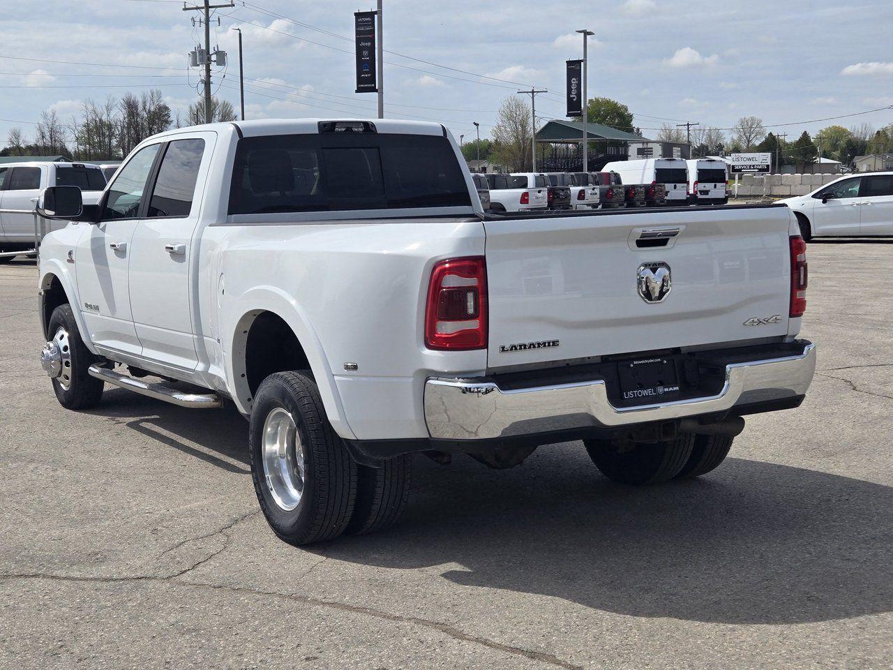 2022 RAM 3500 Laramie - Photo #7