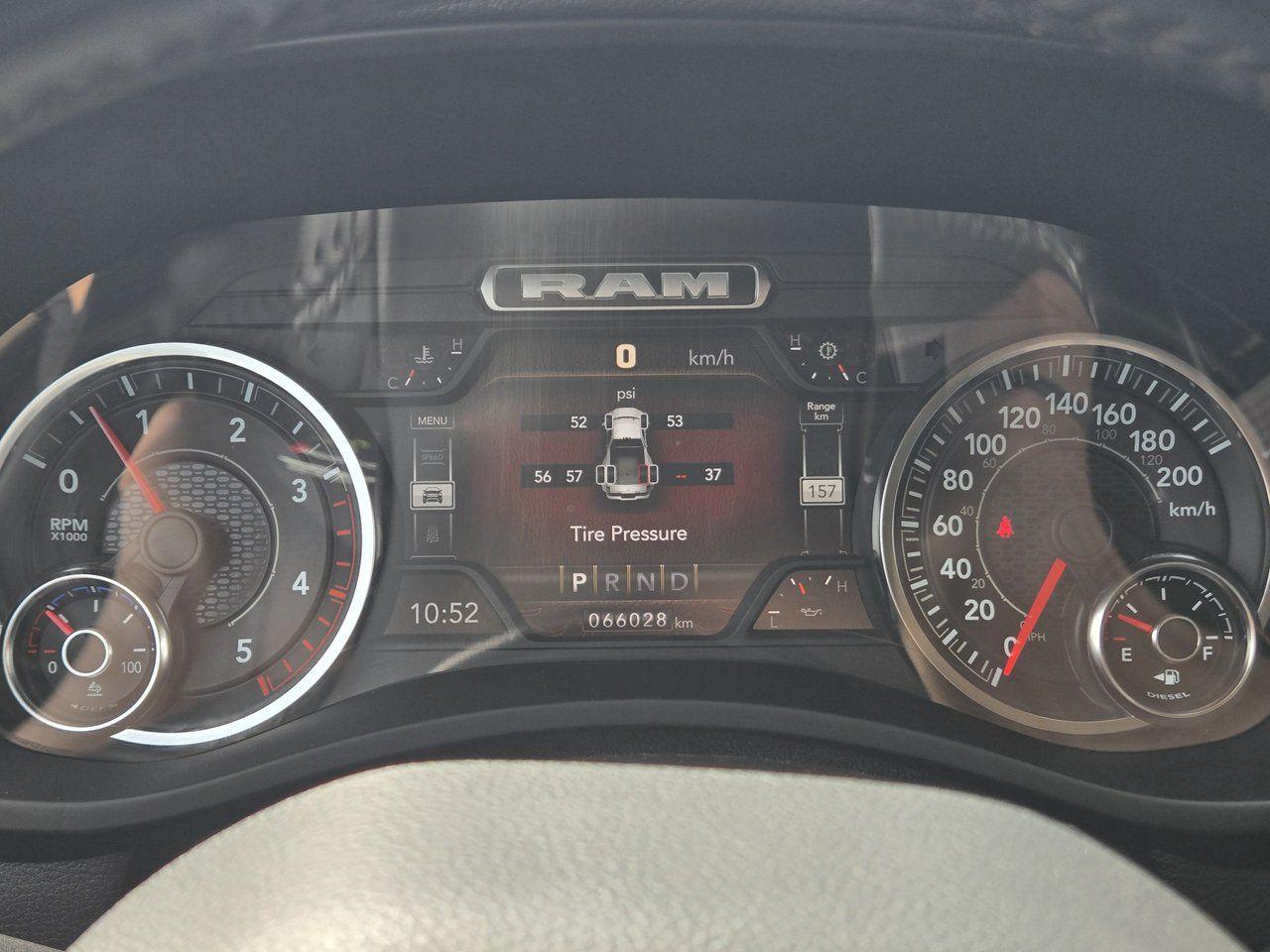 2022 RAM 3500 Laramie - Photo #15