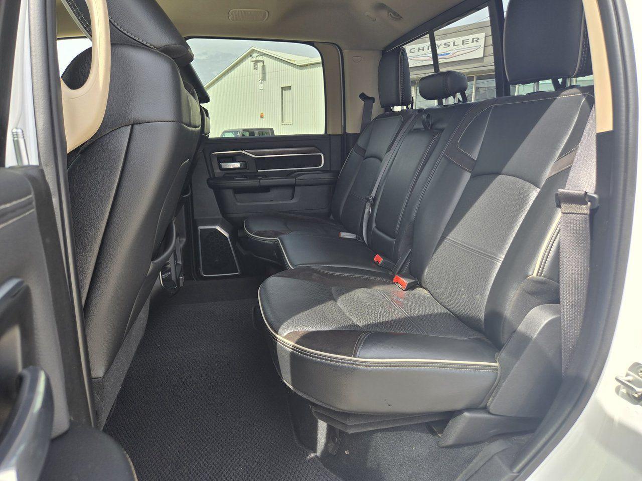 2022 RAM 3500 Laramie - Photo #21