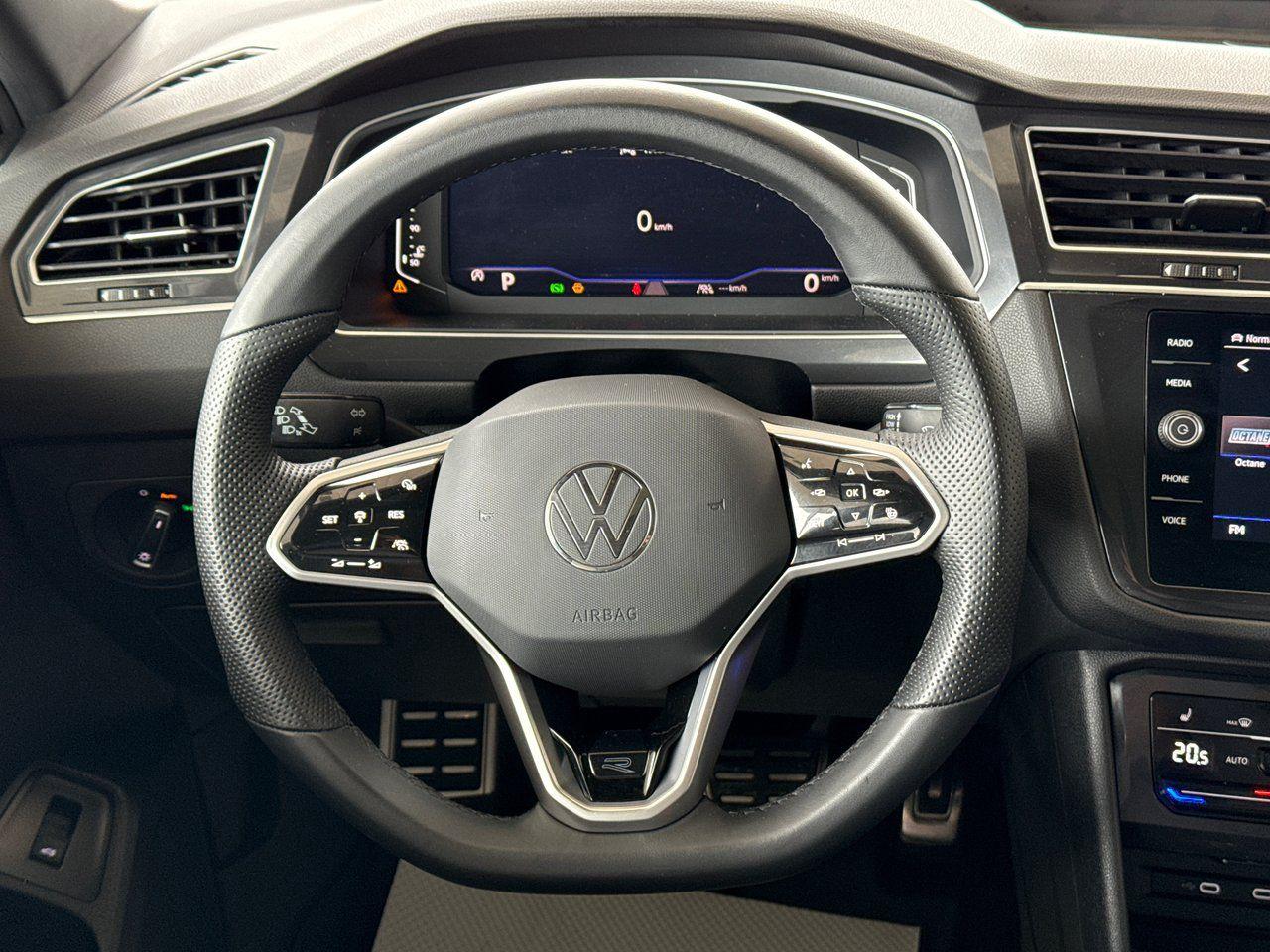2024 Volkswagen Tiguan Comfortline R-Line Black Edition - Photo #16