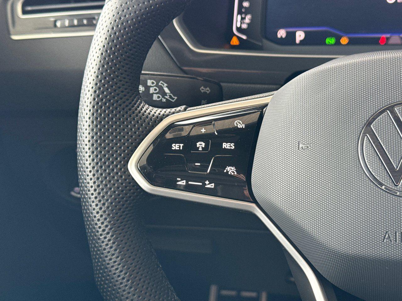 2024 Volkswagen Tiguan Comfortline R-Line Black Edition - Photo #23