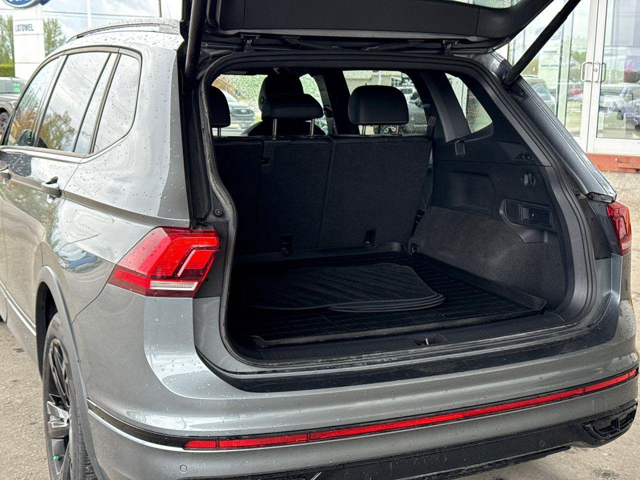 2024 Volkswagen Tiguan Comfortline R-Line Black Edition - Photo #30