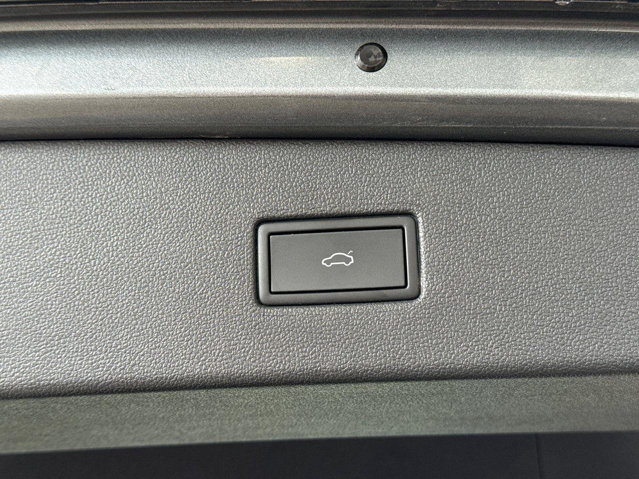 2024 Volkswagen Tiguan Comfortline R-Line Black Edition - Photo #31