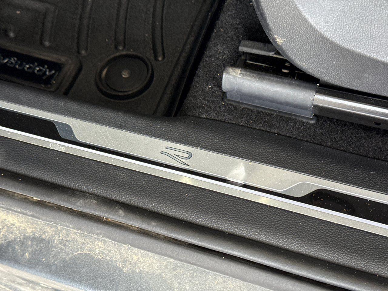 2024 Volkswagen Tiguan Comfortline R-Line Black Edition - Photo #28