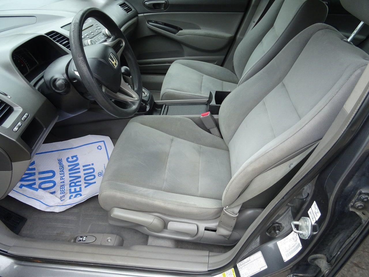 2009 Honda Civic Sdn DX - Photo #9