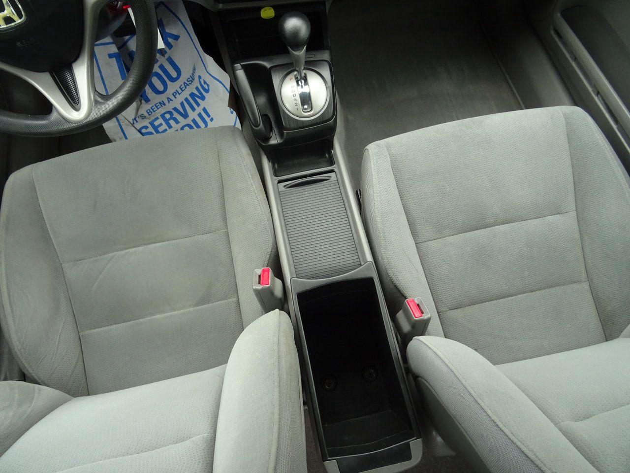 2009 Honda Civic Sdn DX - Photo #11