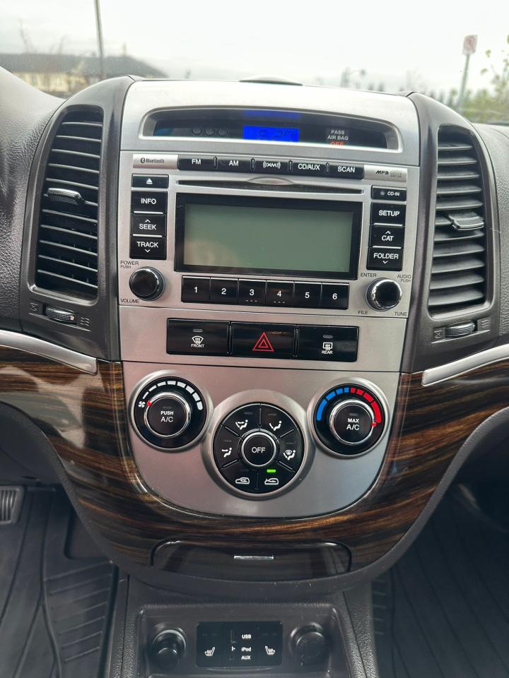 2012 Hyundai Santa Fe AWD 4dr V6 Auto - Photo #16