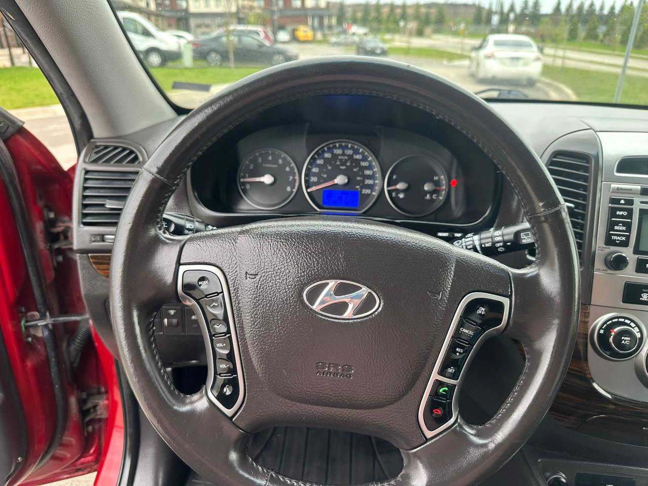 2012 Hyundai Santa Fe AWD 4dr V6 Auto - Photo #12