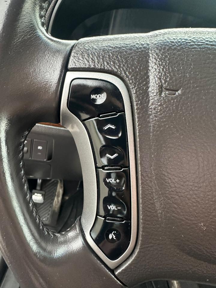 2012 Hyundai Santa Fe AWD 4dr V6 Auto - Photo #13