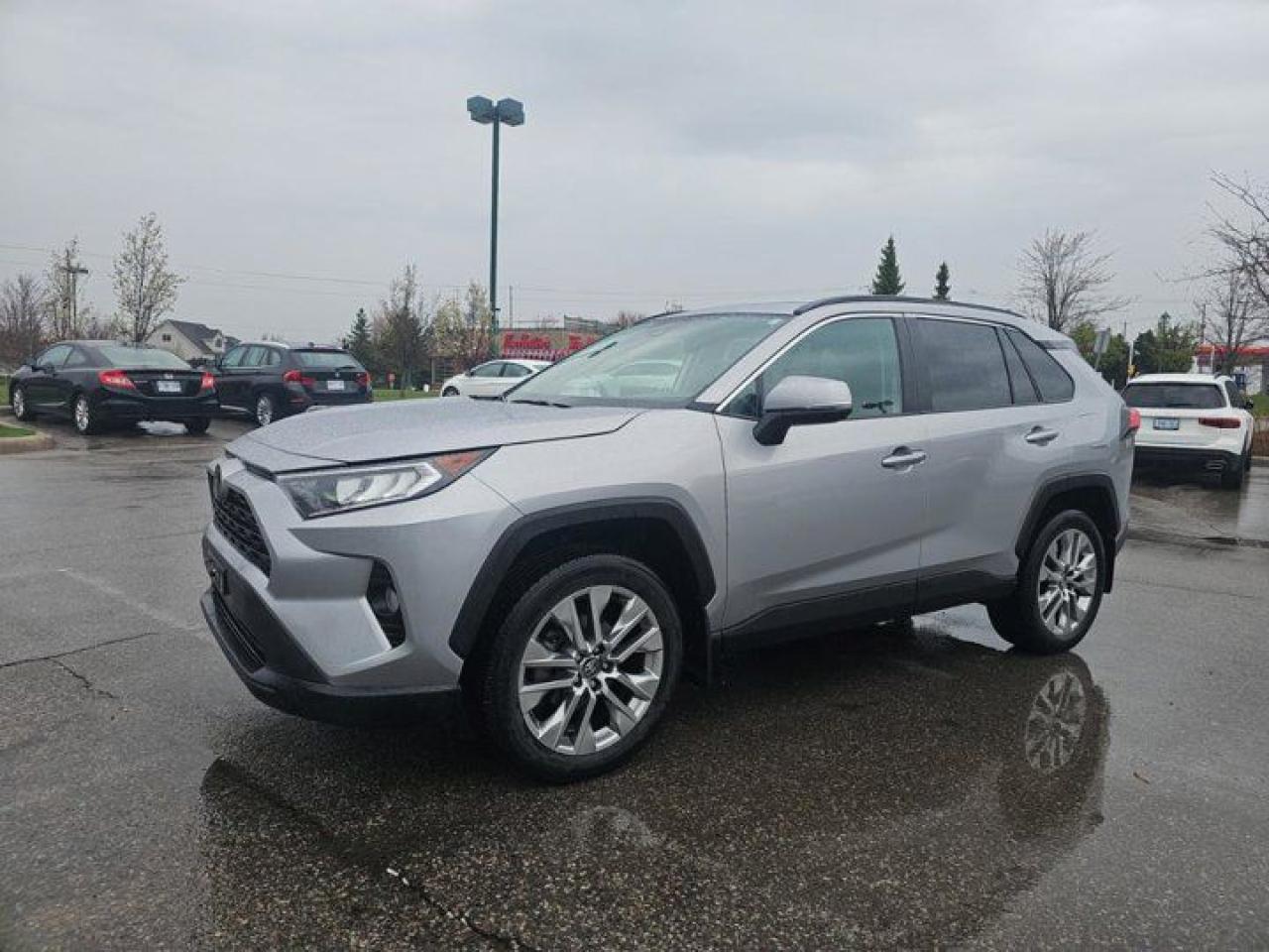 Used 2021 Toyota RAV4 XLE Premium AWD | Leather | Sunroof | Radar Cruise | Heated Seats | Rear Camera | Alloy Wheels for sale in Guelph, ON