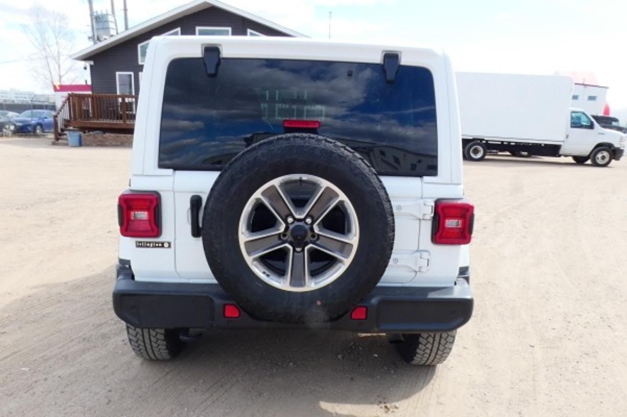 2021 Jeep Wrangler Unlimited Sahara 4x4 w/Htd cloth, NAV, BUC - Photo #7
