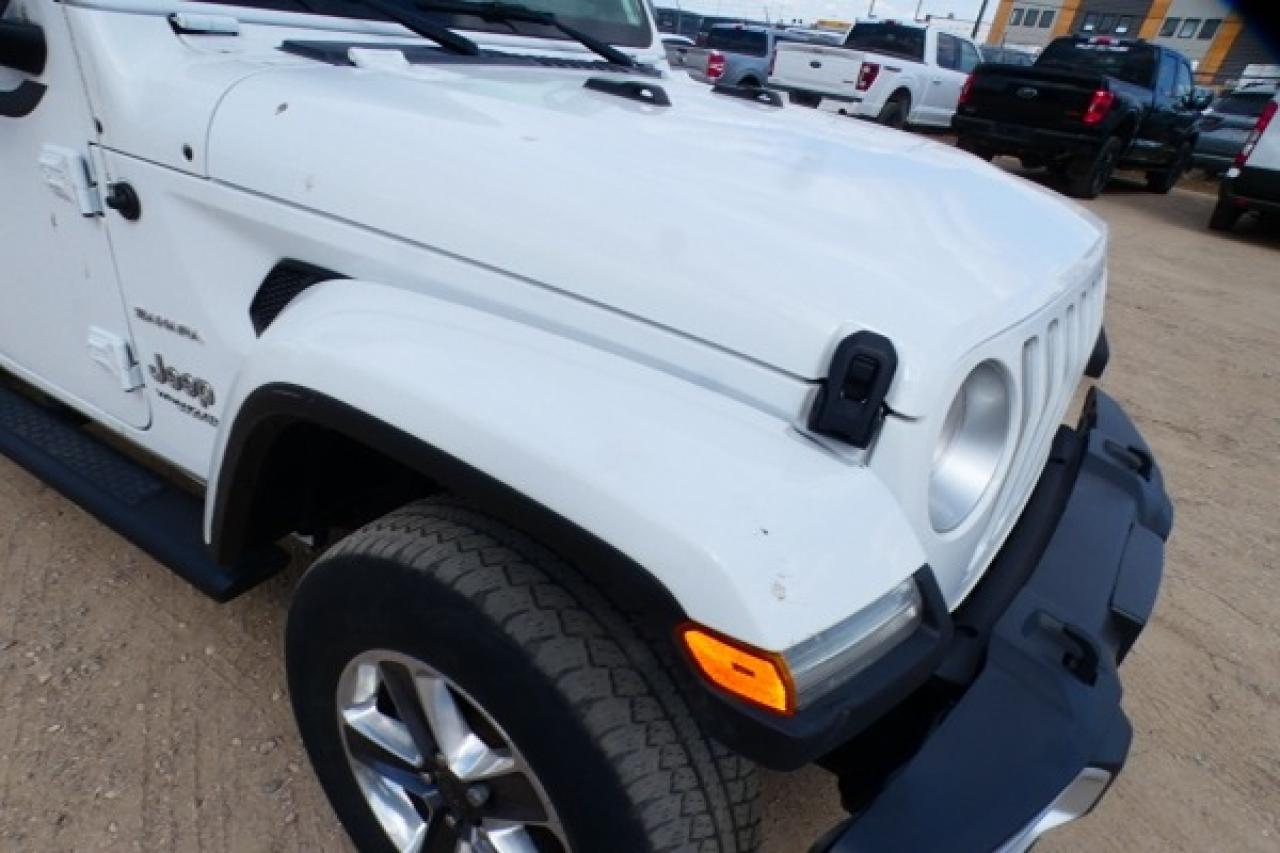 2021 Jeep Wrangler Unlimited Sahara 4x4 w/Htd cloth, NAV, BUC - Photo #24