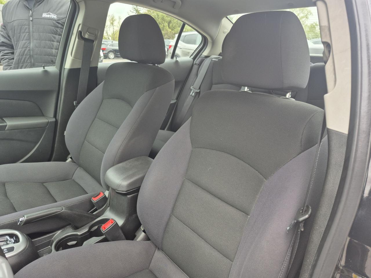 2014 Chevrolet Cruze 1LT Certified/No Accidents Photo11