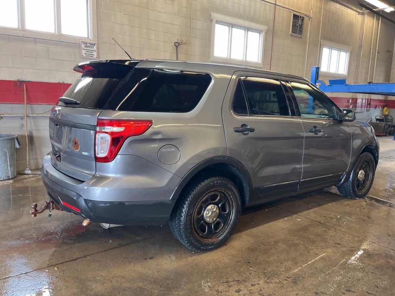 2015 Ford Explorer Police IN - Photo #4