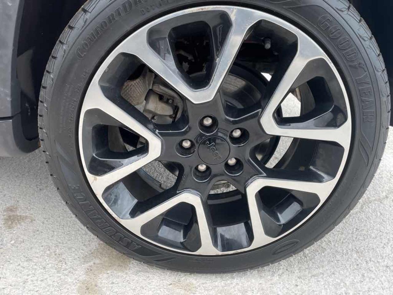 2018 Jeep Compass LIMITED - Photo #18