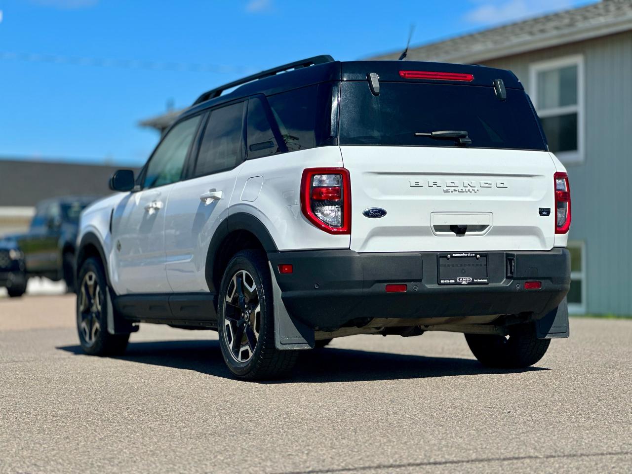 2024 Ford Bronco Sport OUTERBANKS AWD W/ TECH PACKAGE Photo4
