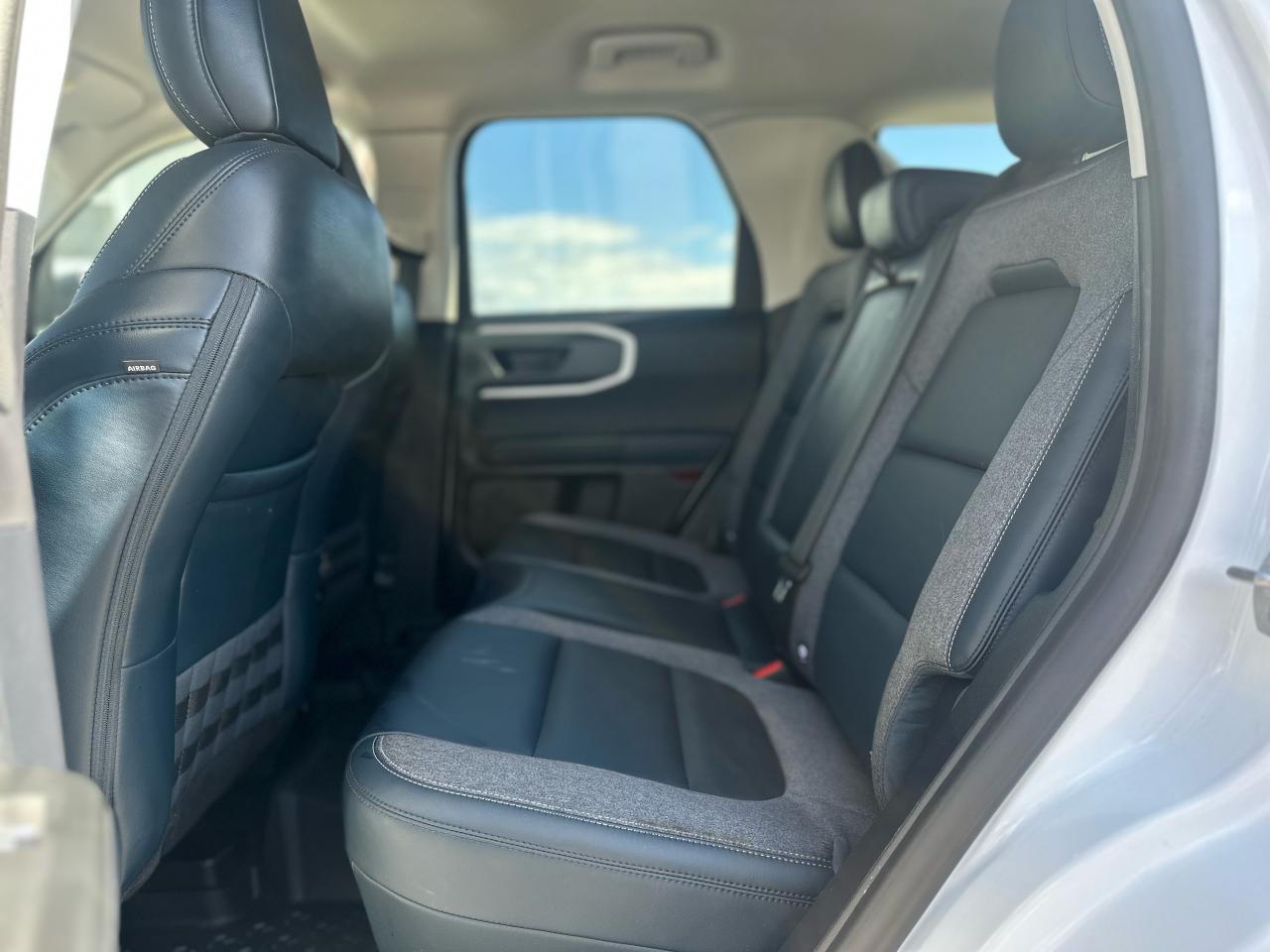 2024 Ford Bronco Sport OUTERBANKS AWD W/ TECH PACKAGE Photo5