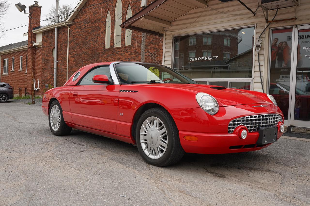 Used 2002 Ford Thunderbird  for sale in Kingston, ON