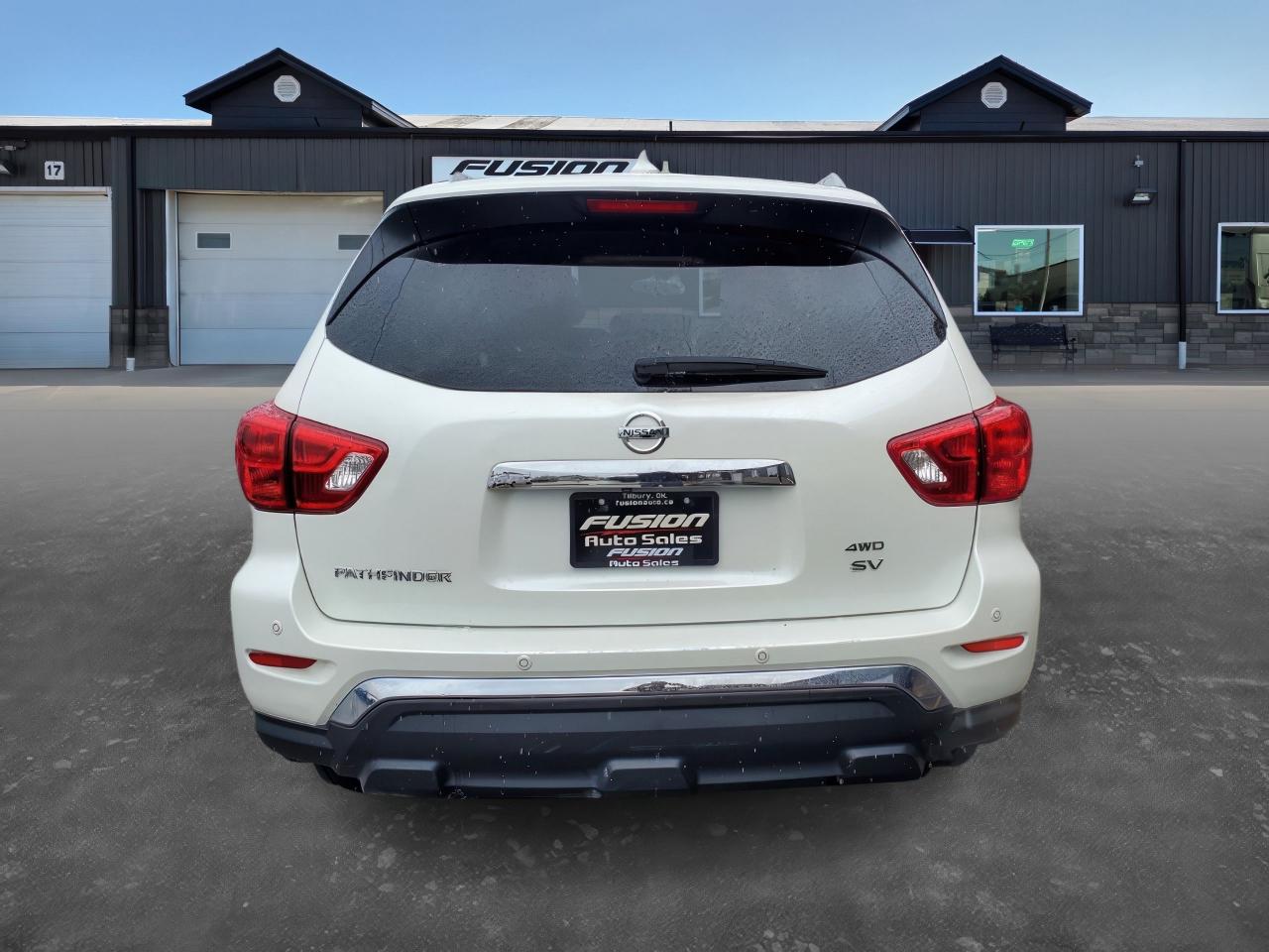 2019 Nissan Pathfinder SV Tech-LEATHER-NAVIGATION-7PASS-HEATED SEATS - Photo #4