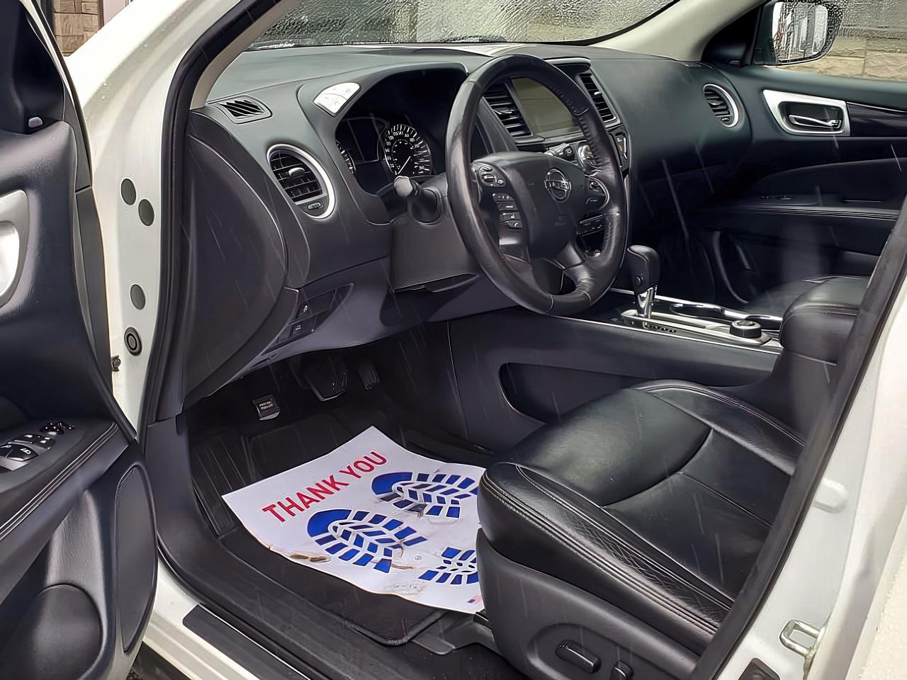 2019 Nissan Pathfinder SV Tech-LEATHER-NAVIGATION-7PASS-HEATED SEATS - Photo #10