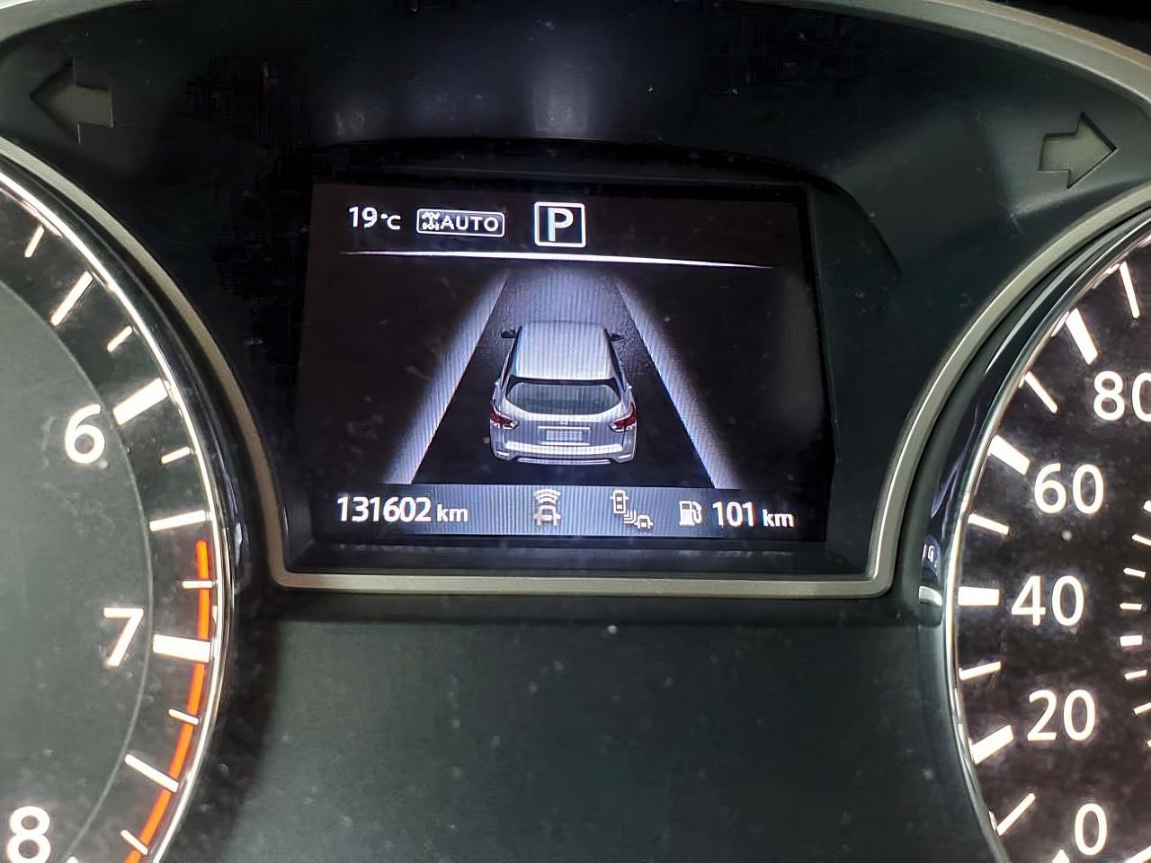 2019 Nissan Pathfinder SV Tech-LEATHER-NAVIGATION-7PASS-HEATED SEATS - Photo #12