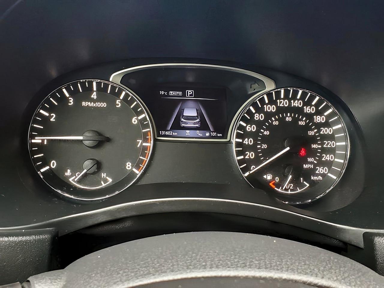 2019 Nissan Pathfinder SV Tech-LEATHER-NAVIGATION-7PASS-HEATED SEATS - Photo #13