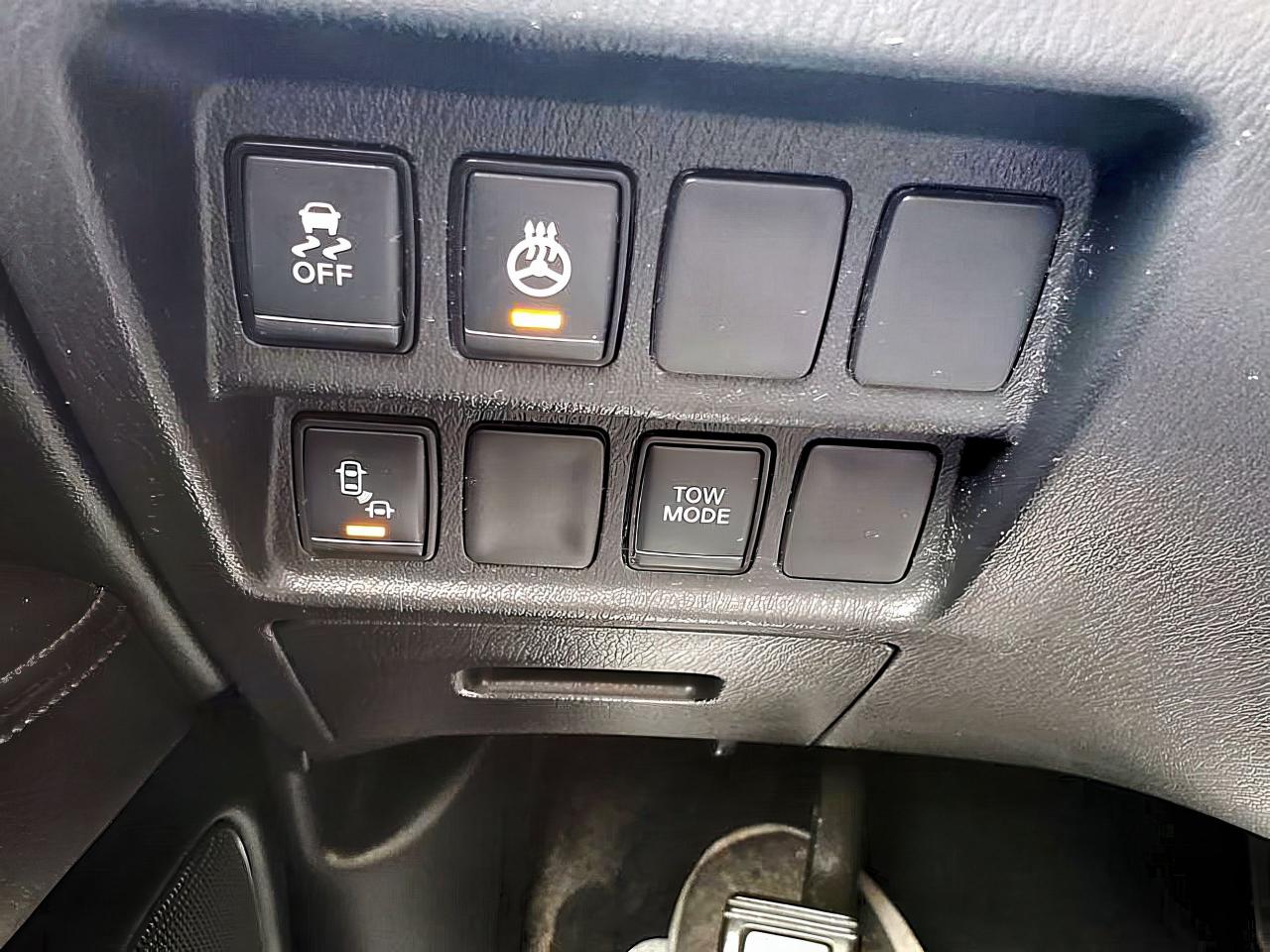 2019 Nissan Pathfinder SV Tech-LEATHER-NAVIGATION-7PASS-HEATED SEATS - Photo #15
