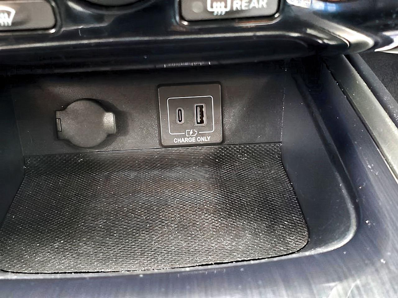 2019 Nissan Pathfinder SV Tech-LEATHER-NAVIGATION-7PASS-HEATED SEATS - Photo #20