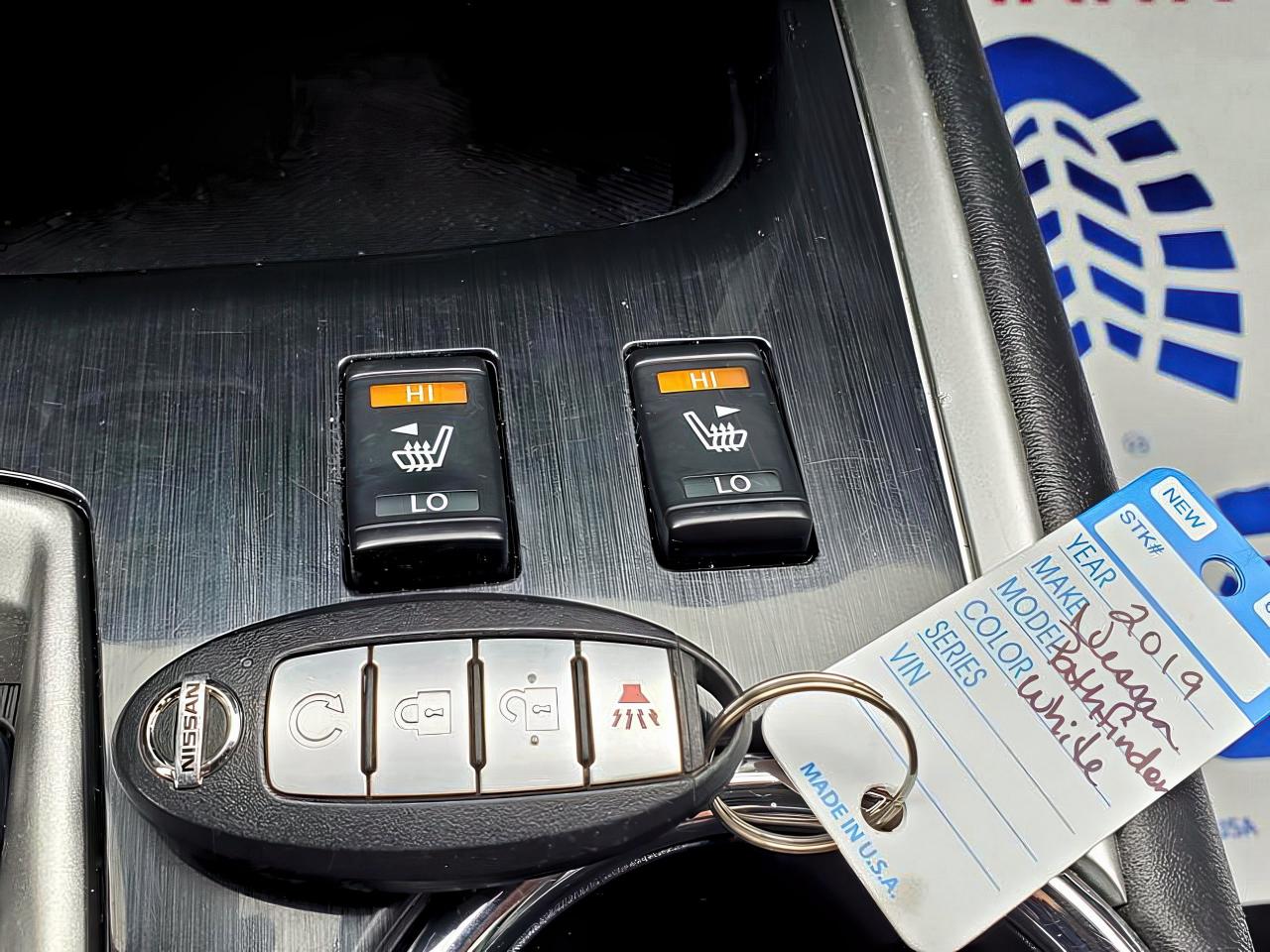2019 Nissan Pathfinder SV Tech-LEATHER-NAVIGATION-7PASS-HEATED SEATS - Photo #19