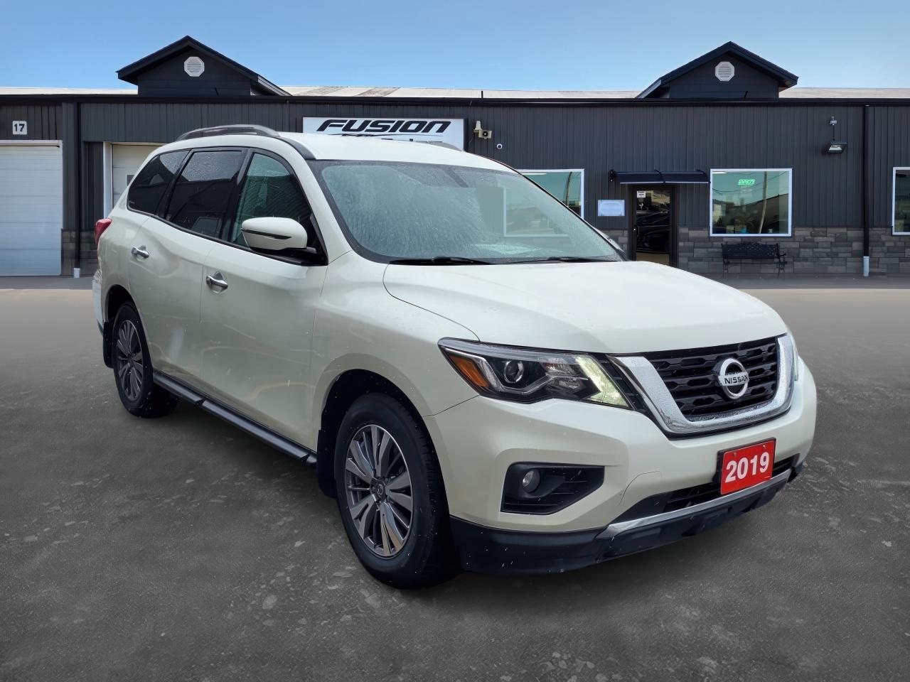 2019 Nissan Pathfinder SV Tech-LEATHER-NAVIGATION-7PASS-HEATED SEATS - Photo #7
